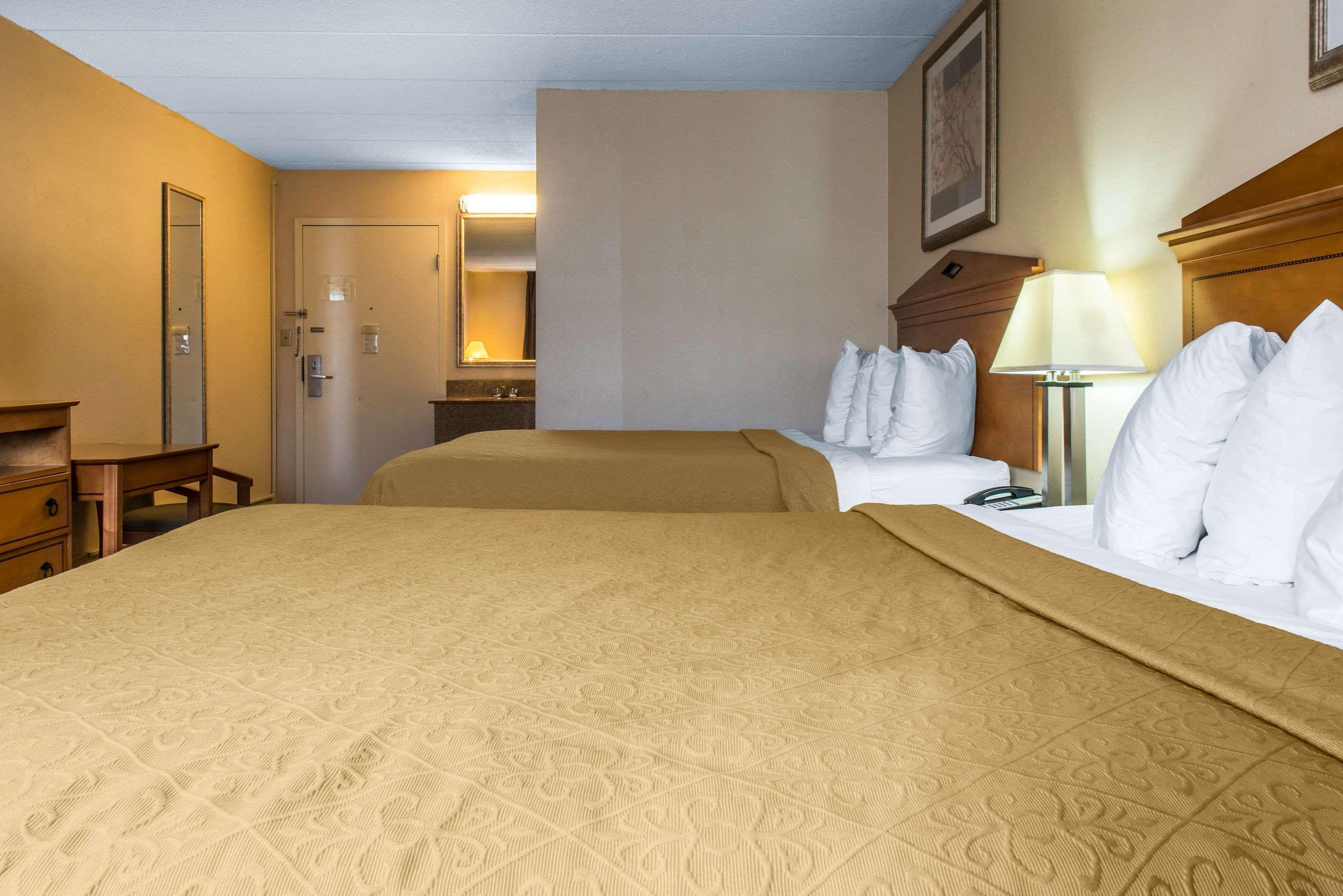 Quality Inn & Suites Fairview  Bagian luar foto